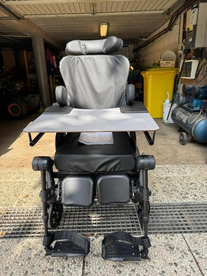 Rolstoel Invacare Rea Azalea Assist, Diversen, Rolstoelen, Gebruikt, Handbewogen rolstoel, Ophalen