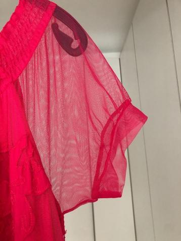 Twin-set: frambozenrood kleed beschikbaar voor biedingen