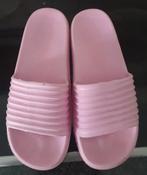 Roze badslippers maat 40/41, Vêtements | Femmes, Chaussures, Enlèvement ou Envoi, Porté, Rose