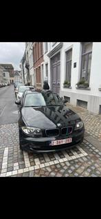 BMW 116i 2010 116000 km, Autos, BMW, Série 1, Noir, Tissu, Carnet d'entretien