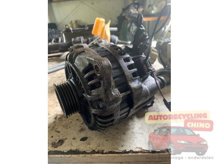 Dynamo van een Mazda Xedos 6, Auto-onderdelen, Motor en Toebehoren, Mazda, Gebruikt, 3 maanden garantie, Ophalen of Verzenden