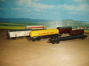 Lima 6 diverse wagentjes  beschikbaar voor biedingen