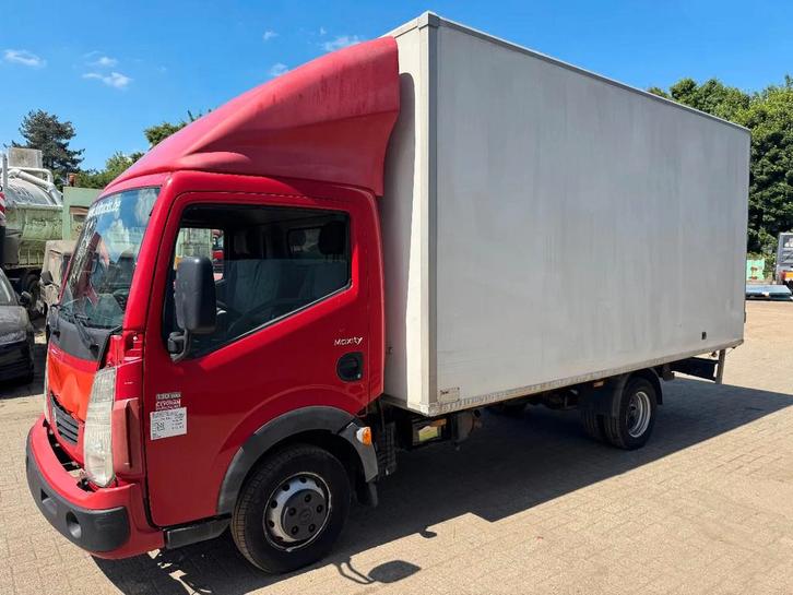 Renault Maxity 130 (bj 2008), Auto's, Bestelwagens en Lichte vracht, Bedrijf, Te koop, Renault, Diesel, Handgeschakeld, Rood, Gebruikt
