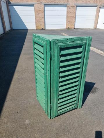 Houten decoratie beschikbaar voor biedingen