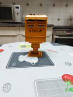 A vendre petite tirelire en boîte au lettres françaises, Enlèvement ou Envoi, Comme neuf