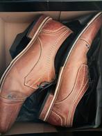 Herenschoenen maat 43, Kleding | Heren, Schoenen, Ophalen of Verzenden, Nieuw