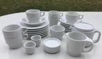 Porseleinen Ontbijtservies 27 stuks €6/set, Huis en Inrichting, Keuken | Servies, Ophalen, Zo goed als nieuw, Porselein, Effen