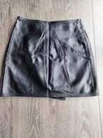 minirok leder, Kleding | Dames, Rokken, Ophalen of Verzenden, Gedragen, Maat 38/40 (M), Zwart