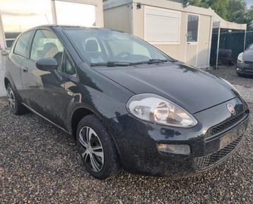FIAT PUNTO 1.2i 2013 AIRCO 180000KM PRIJS 1600 EURO beschikbaar voor biedingen