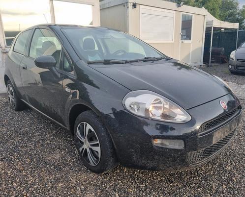 FIAT PUNTO 1.2i 2013 AIRCO 180000KM PRIJS 1600 EURO, Auto's, Fiat, Bedrijf, Punto, Benzine, Euro 5, 3 deurs, Zwart, Zwart, Ophalen