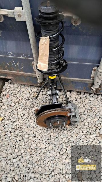 TOYOTA YARIS IV MCPERSON OPHANGING L R 22-25 R beschikbaar voor biedingen