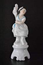 19e eeuws polychroom porseleinen beeldje van jonge danser, Antiek en Kunst, Ophalen of Verzenden