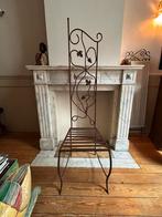 Chaise en fer forgé, Ophalen