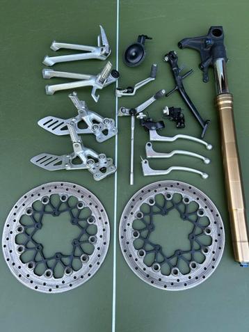 Remschijven Suzuki GSXR 600 750 K6 K7 K8 K9  2006 2007 2008  beschikbaar voor biedingen