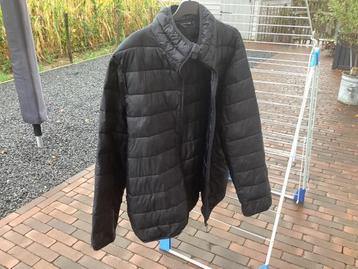 Mooie jas xl. : 2 x gedragen  beschikbaar voor biedingen