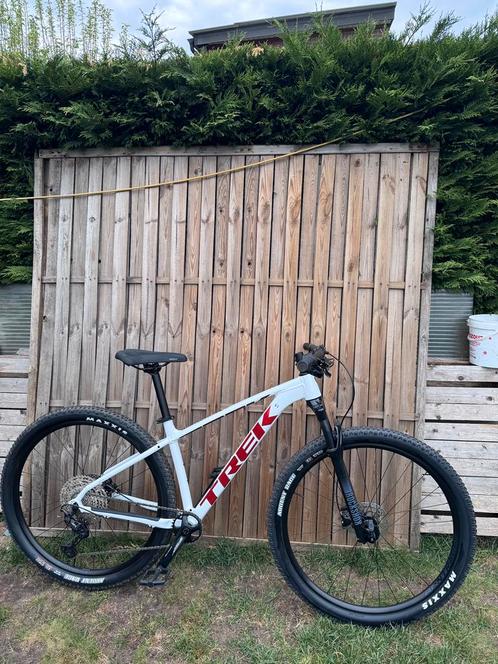 Trek X-Caliber 8, Fietsen en Brommers, Fietsen | Mountainbikes en ATB, Zo goed als nieuw, Trek, Ophalen