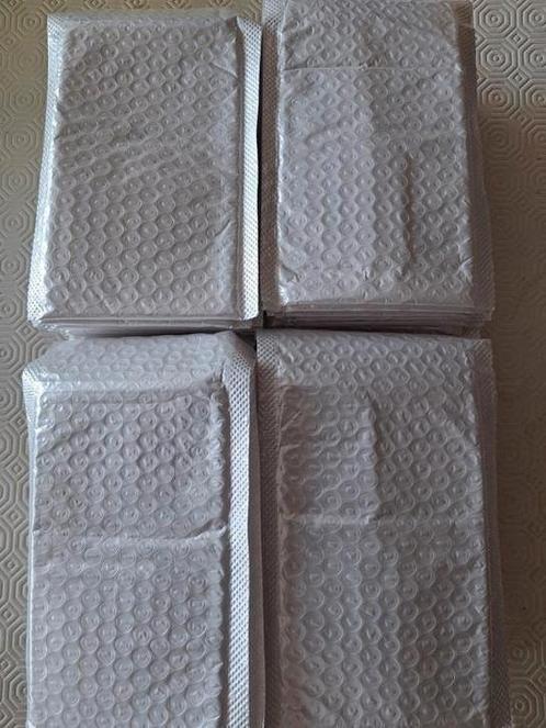 80 witte lucht/bubbel omslagen nieuwe staat, Diversen, Papierwaren, Nieuw, Verzenden