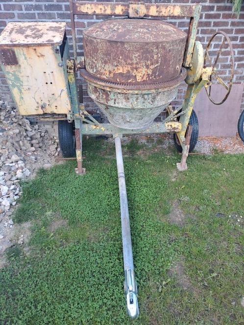 betonmolen 350L 240volt aanhanger, Doe-het-zelf en Bouw, Betonmolens, Gebruikt, Ophalen