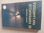 Leesboek de poppenspeler van lampedusa, Boeken, Ophalen of Verzenden, Zo goed als nieuw
