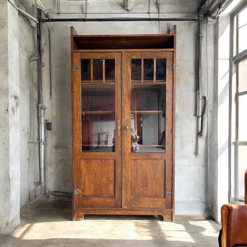 vintage vitrinekast / kast / boekenkast, Huis en Inrichting, Kasten | Vitrinekasten, Ophalen of Verzenden