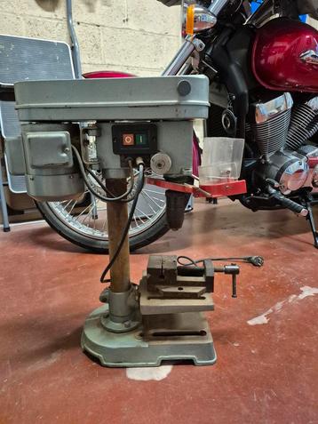 Kolomboormachiene tekoop beschikbaar voor biedingen