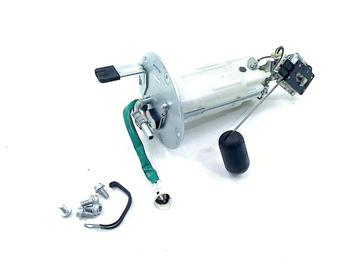BRANDSTOFPOMP GSR 750 2011-2016 (GSR 750) (15100-08J00) beschikbaar voor biedingen