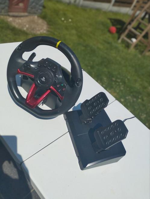 Hori Wireless Racing Wheel Apex PS4 & PC Topstaat + Pedalen, Games en Spelcomputers, Spelcomputers | Sony Consoles | Accessoires