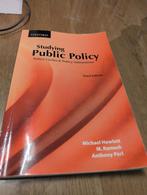 Studying Public Policy ( Policy Cycles and Policy Subsystems, Ophalen, Zo goed als nieuw, Michael Howlett, M Ramesh, Anthony Perl