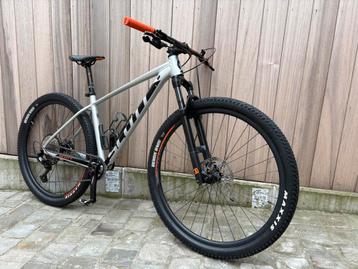 Scott Scale 965 - maat M beschikbaar voor biedingen