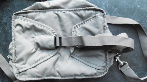 NIKE tas (heup en schouder)voor camera/reizen/sport, Handtassen en Accessoires, Tassen | Schoudertassen, Zo goed als nieuw, Ophalen of Verzenden
