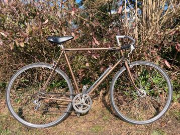 Antieke Main d’Or Cherry beschikbaar voor biedingen
