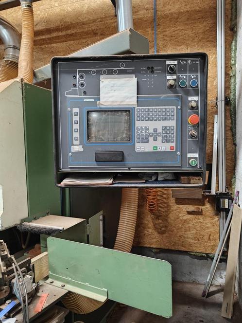 BMH CNC gestuurde Pennenbank AT 500, Zakelijke goederen, Machines en Bouw | Houtbewerking, Ophalen