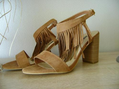 Nieuwe schoenen - mt 41, Kleding | Dames, Schoenen, Nieuw, Pumps, Ophalen of Verzenden