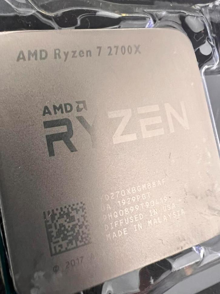 AMD Ryzen 7 2700X - CPU-processor zonder ventilator, Computers en Software, Processors, Zo goed als nieuw, Ophalen