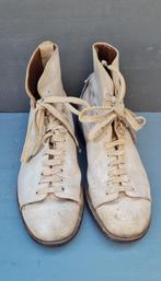 Bottines de cricket « Cotton Oxford » en cuir 1920, Antiquités & Art, Antiquités | Vêtements et Textile, Enlèvement ou Envoi, Hommes