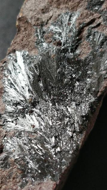 Pyrolusiet uit Amerzgane, Marokko beschikbaar voor biedingen