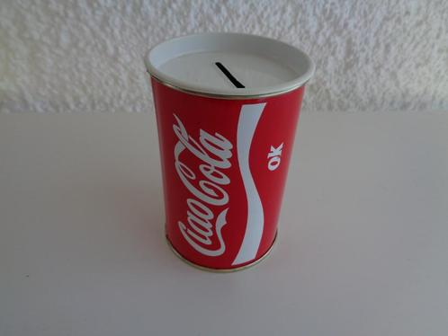 Tirelire marque Coca cola métallique., Verzamelen, Spaarpotten, Gebruikt, Overige thema's, Overige materialen, Ophalen of Verzenden