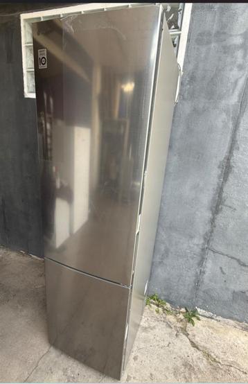LG frigo grand volume Platinium -No frost/H.203cm. Wi-Fi beschikbaar voor biedingen