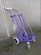 10€ PETIT CHARIOT MAUVE 2 OU 4 ROUES, Ophalen, Zo goed als nieuw