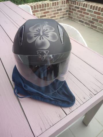 moto helm dames beschikbaar voor biedingen
