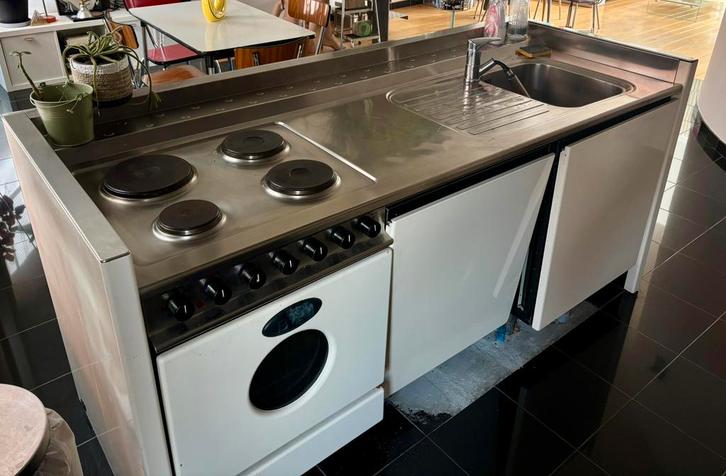 Ilot Cuisine / kitchenette complète, Huis en Inrichting, Keuken | Complete keukens, Gebruikt, Wit, Staal of Inox, Met kookeiland