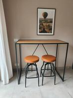 Hoge tafel/ Bar + 2 barkrukken, Huis en Inrichting, Ophalen, Zo goed als nieuw, Inclusief barstoelen