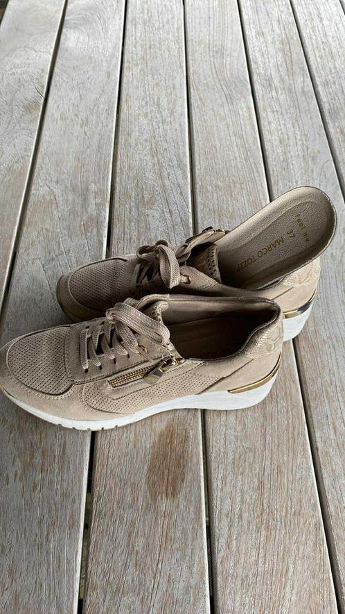 Sneakers voor Dames in heel goede staat maat 37 ,losse zool, Kleding | Dames, Schoenen, Zo goed als nieuw, Sneakers, Beige, Ophalen of Verzenden