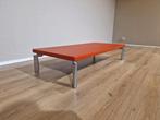 Leolux Faya Lobi - Table basse - Rouge - Plastique - Design, Maison & Meubles, Comme neuf, Synthétique, 50 à 100 cm, 100 à 150 cm