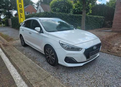 Hyundai I30 1.4 benzine (140pk) in de luxe topuitvoering !, Auto's, Hyundai, Particulier, ABS, Achteruitrijcamera, Airbags, Airconditioning