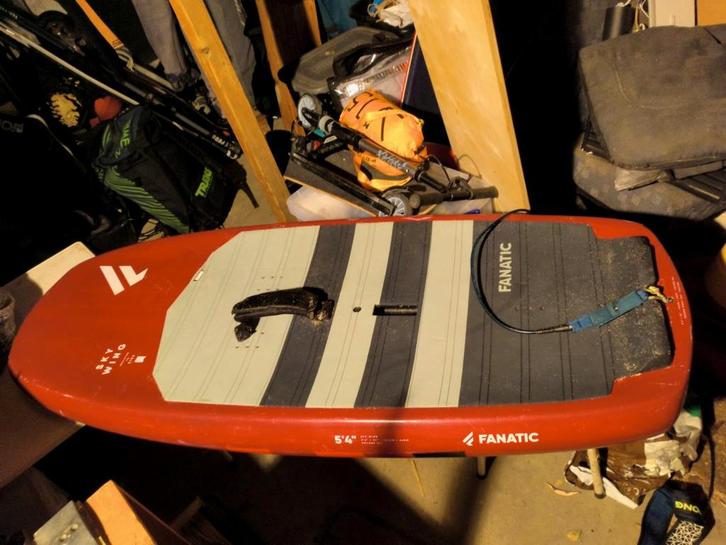 Planche Wingfoil 95L. 5.4 Fanatic Sky Wing, Sports nautiques & Bateaux, Aile de surf, Utilisé, Planche à voile, Enlèvement
