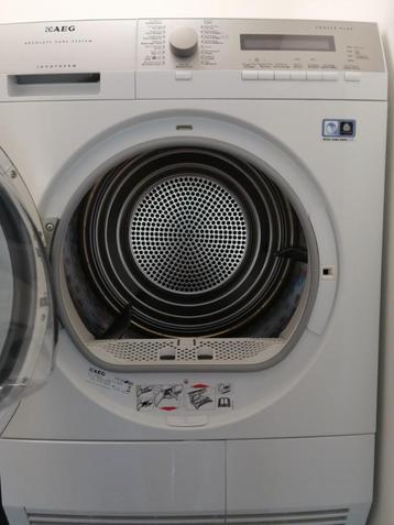 Sèche linge AEG à condensation avec pompe à chaleur, Electroménager, Sèche-linge, 85 à 90 cm, Classe énergétique A ou plus économe