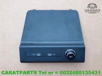 89A035736 Audi Q4 E Tron usb aansluiting Q4 dubbel USB bus beschikbaar voor biedingen