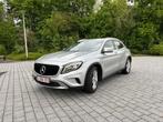 Mercedes GLA 200, Urban, Autos, Mercedes-Benz, Argent ou Gris, Euro 6, Carnet d'entretien, Noir