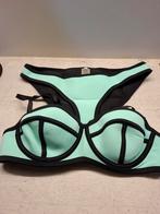 Bikini maat 38, Enlèvement, Bikini